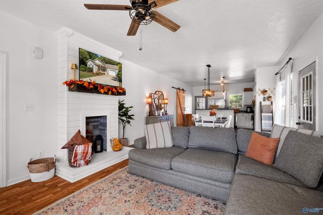 2438 Barnes Drive, Hokes Bluff, AL 35903