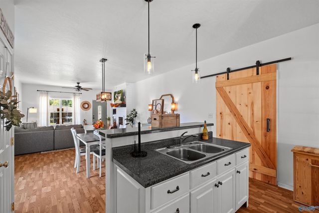 2438 Barnes Drive, Hokes Bluff, AL 35903