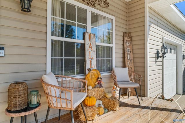 2438 Barnes Drive, Hokes Bluff, AL 35903