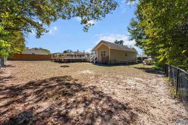 2438 Barnes Drive, Hokes Bluff, AL 35903