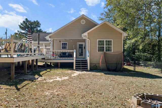 2438 Barnes Drive, Hokes Bluff, AL 35903