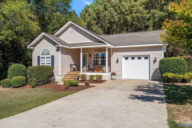 2438 Barnes Drive, Hokes Bluff, AL 35903