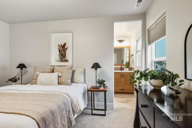 13464 N Hazel Grouse Way, Boise, ID 83714