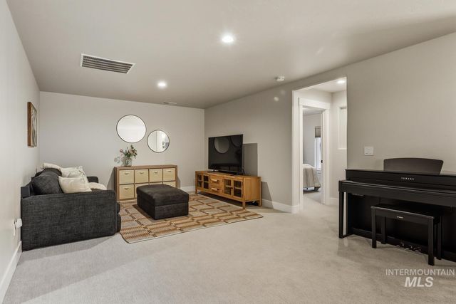 13464 N Hazel Grouse Way, Boise, ID 83714