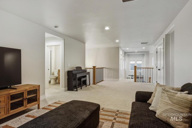 13464 N Hazel Grouse Way, Boise, ID 83714