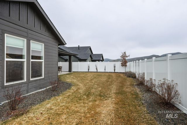 13464 N Hazel Grouse Way, Boise, ID 83714