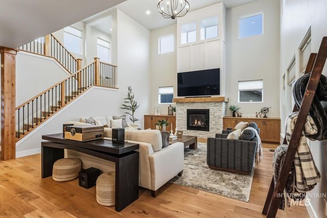 13464 N Hazel Grouse Way, Boise, ID 83714