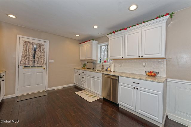 35 Pinewood Way, Argyle, NY 12809