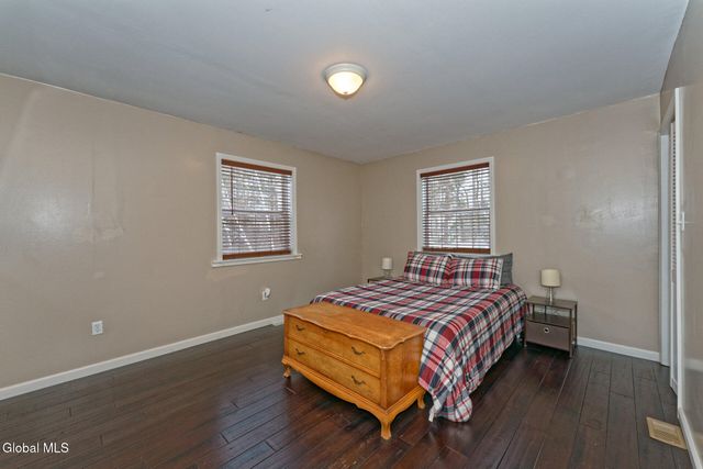 35 Pinewood Way, Argyle, NY 12809