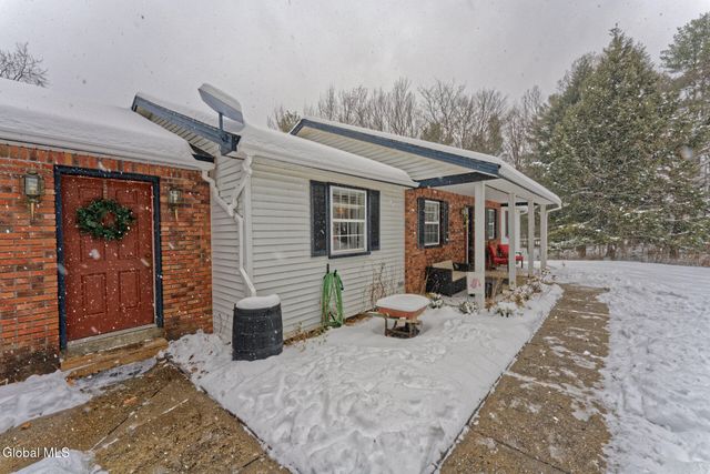 35 Pinewood Way, Argyle, NY 12809