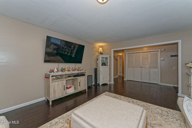 35 Pinewood Way, Argyle, NY 12809