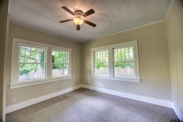 1008 N Link St., Palestine, TX 75801