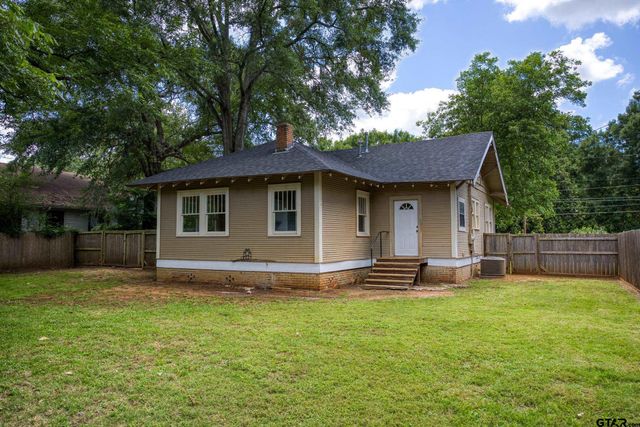 1008 N Link St., Palestine, TX 75801