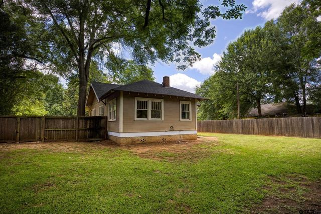 1008 N Link St., Palestine, TX 75801