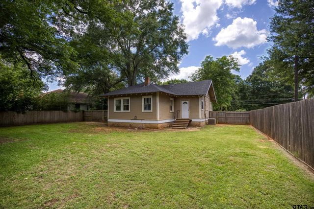 1008 N Link St., Palestine, TX 75801
