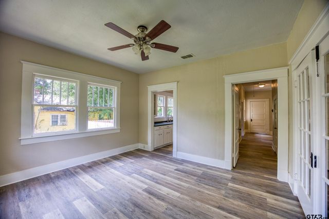 1008 N Link St., Palestine, TX 75801