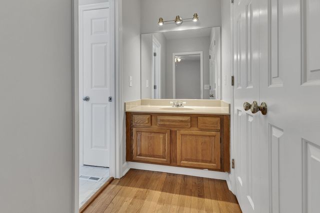 1933 18th Ave, S, Nashville, TN 37212