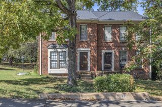 1933 18th Ave, S, Nashville, TN 37212