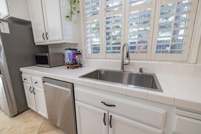 1800 Allenwood Cir, Lincoln, CA 95648