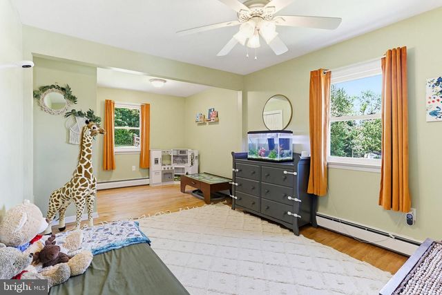 1644 SAINT PAUL ST, Hampstead, MD 21074