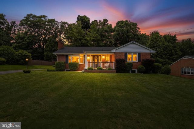 1644 SAINT PAUL ST, Hampstead, MD 21074