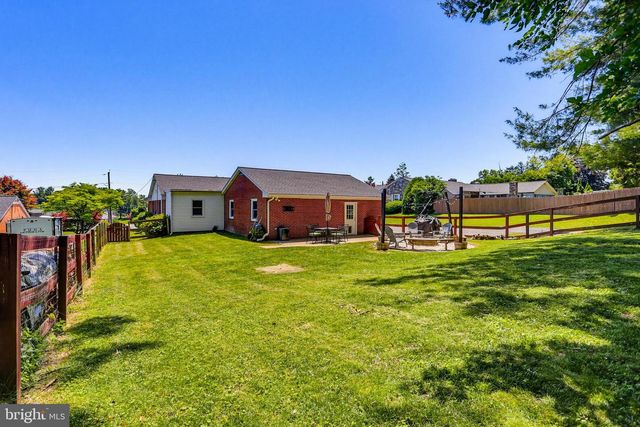 1644 SAINT PAUL ST, Hampstead, MD 21074