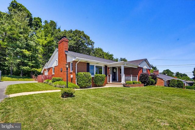1644 SAINT PAUL ST, Hampstead, MD 21074