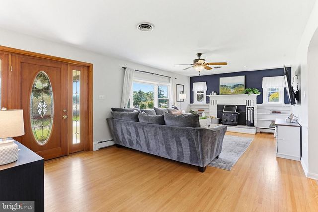 1644 SAINT PAUL ST, Hampstead, MD 21074