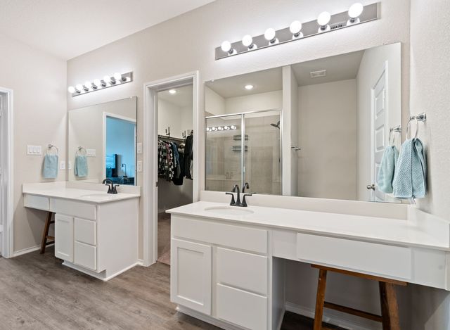 428 Green Hill Drive, Waxahachie, TX 75167