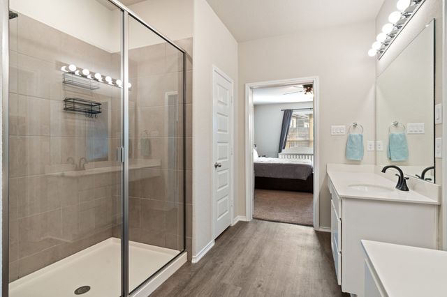 428 Green Hill Drive, Waxahachie, TX 75167