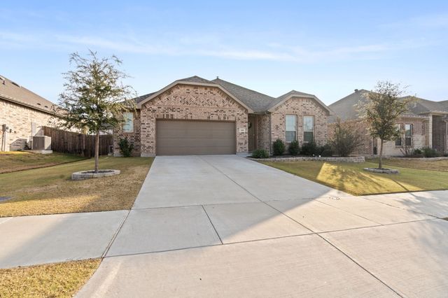 428 Green Hill Drive, Waxahachie, TX 75167