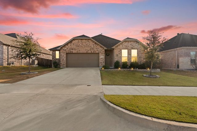 428 Green Hill Drive, Waxahachie, TX 75167