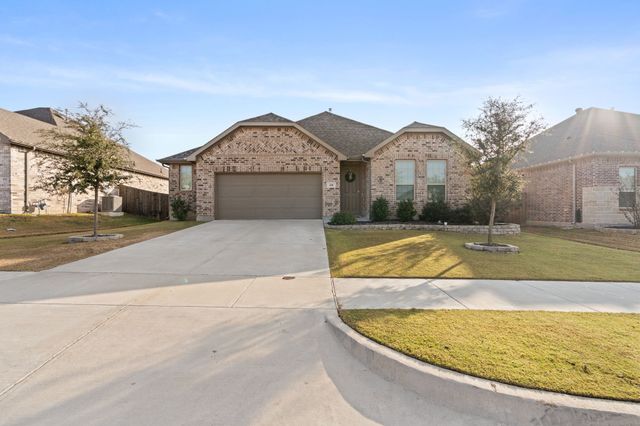 428 Green Hill Drive, Waxahachie, TX 75167