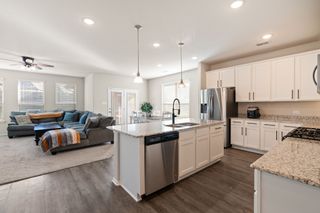 428 Green Hill Drive, Waxahachie, TX 75167