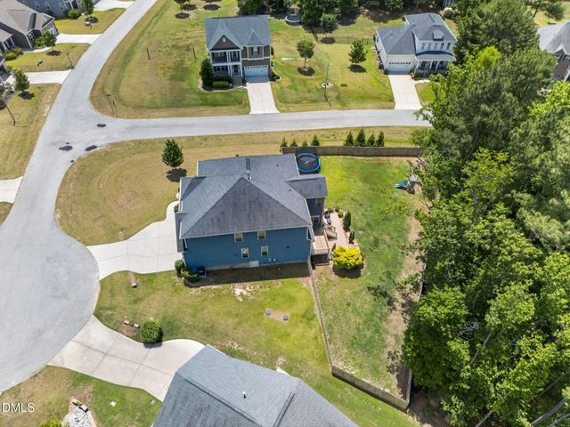 8108 Fieldcrest Lane, Fuquay Varina, NC 27526