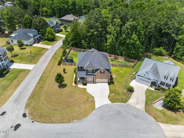 8108 Fieldcrest Lane, Fuquay Varina, NC 27526