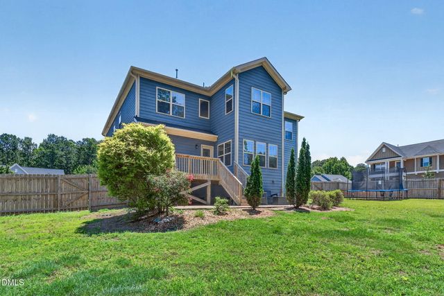 8108 Fieldcrest Lane, Fuquay Varina, NC 27526