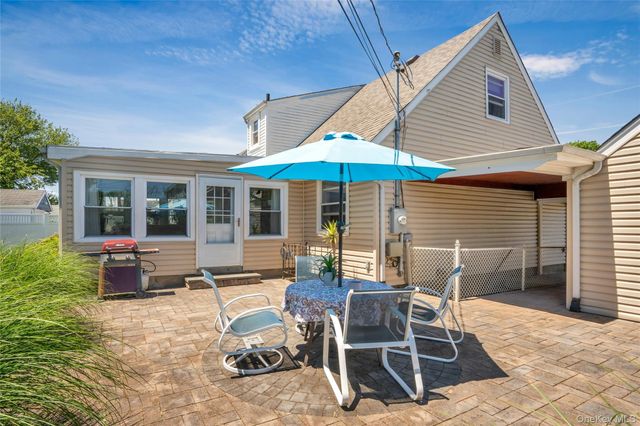 9 Amby Avenue, Plainview, NY 11803