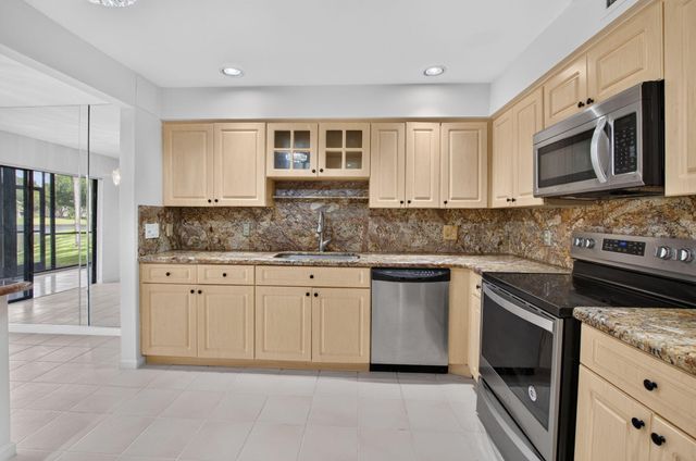 5731 Coach House Circle A, Boca Raton, FL 33486