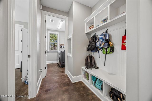 3929 Summer Pointe Drive, Olive Branch, MS 38654