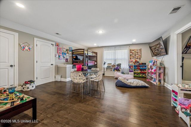 3929 Summer Pointe Drive, Olive Branch, MS 38654