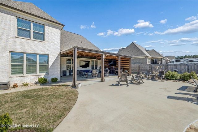 3929 Summer Pointe Drive, Olive Branch, MS 38654