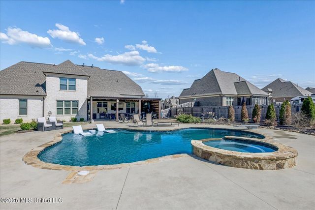 3929 Summer Pointe Drive, Olive Branch, MS 38654