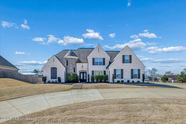 3929 Summer Pointe Drive, Olive Branch, MS 38654