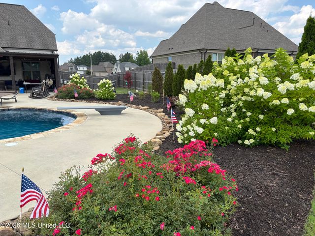 3929 Summer Pointe Drive, Olive Branch, MS 38654