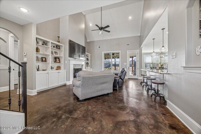 3929 Summer Pointe Drive, Olive Branch, MS 38654