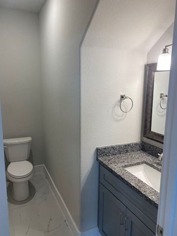676 The Cottages Drive, Godley, TX 76044