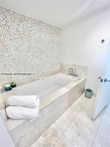 17121 Collins Ave 3903, Sunny Isles Beach, FL 33160