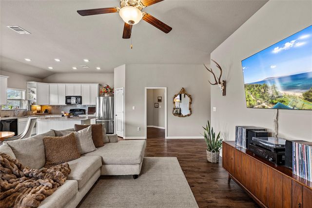 114 Dudley Road, Montgomery, TX 77356