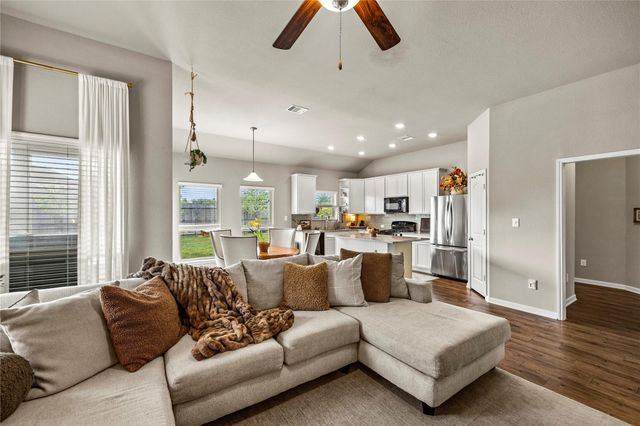 114 Dudley Road, Montgomery, TX 77356